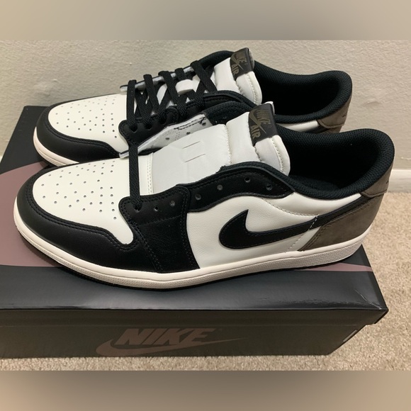 Brand New Jordan 1 Low Mocha Size 12.5 Style #CZ0790-102 - Picture 1 of 12